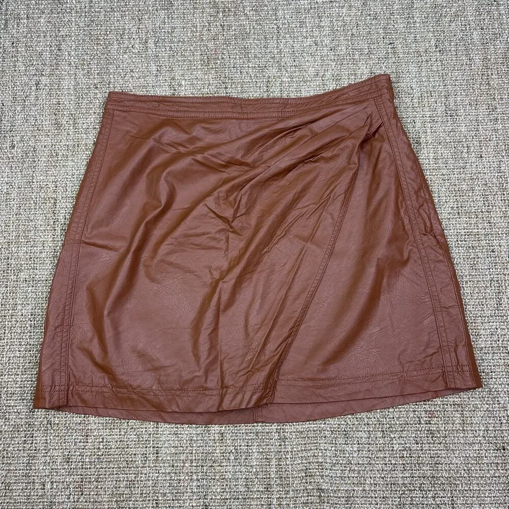 🤎 Free People | Size 8 | Cognac Faux Leather Wrap Mini Skirt